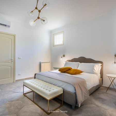 Alma Suite Noto Eksteriør bilde